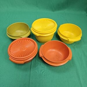 Vtg Tupperware Servalier Storage Bowls Yellow‎ Orange Green  886-31 Lot 812-41